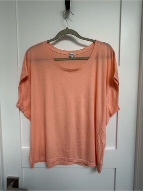 Splendid Peach Scoop Neck Short Sleeve Tee